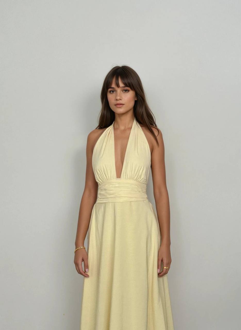 🌿 Robe longue dos nu en soie de coton – Sensualité & légèreté d’été