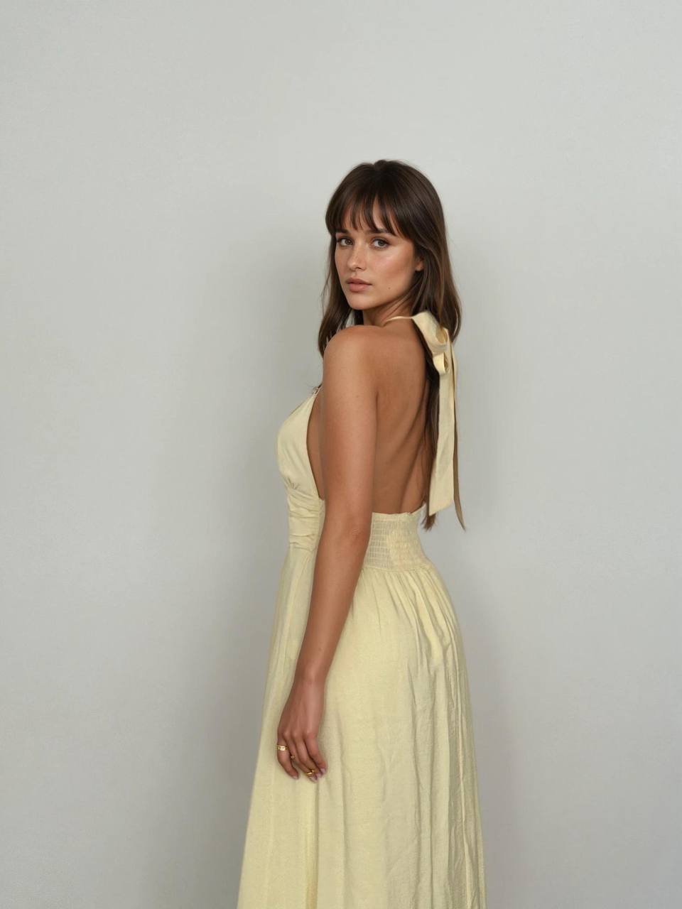 🌿 Robe longue dos nu en soie de coton – Sensualité & légèreté d’été