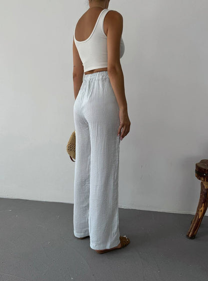 Pantalon Femme Rayé Taille Haute – Coupe Large & Tissu Léger | Look Estival Décontracté Chic