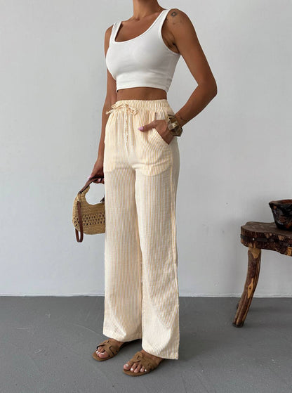Pantalon Femme Rayé Taille Haute – Coupe Large & Tissu Léger | Look Estival Décontracté Chic