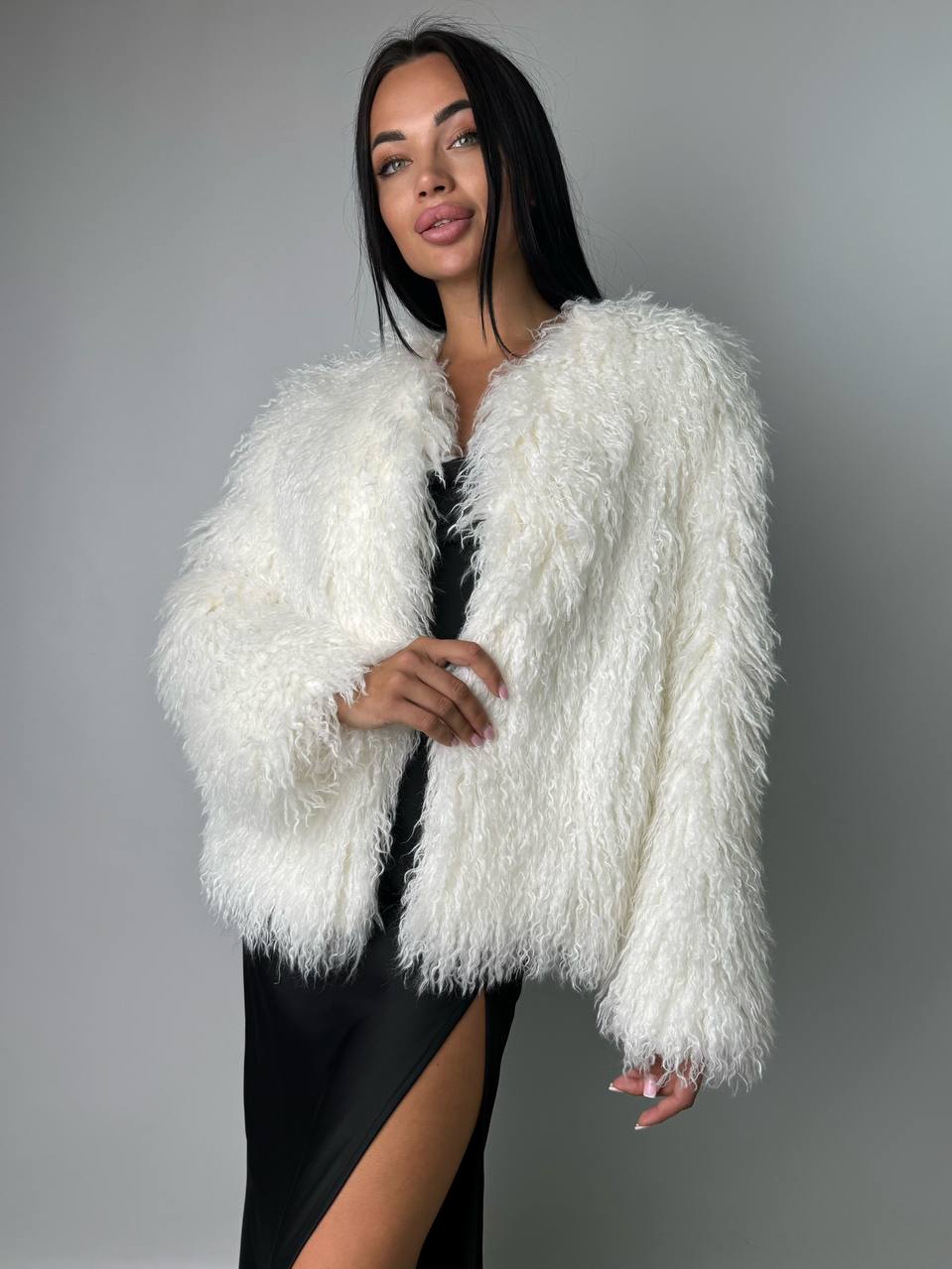 Manteau en Fausse Fourrure Blanche Luxueuse