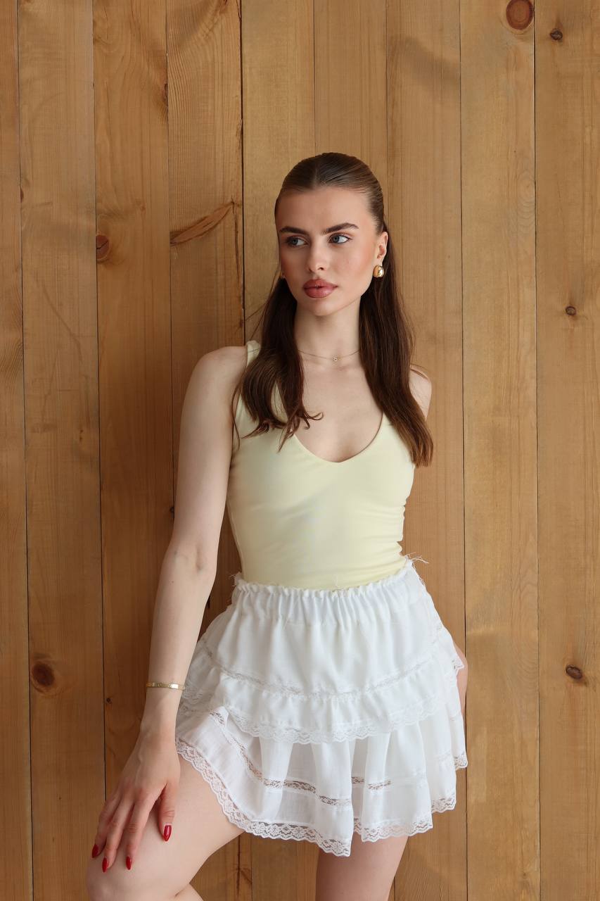 Jupe Courte en Lin à Volants Dentelle - Plusieurs Coloris Disponibles